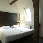 De
